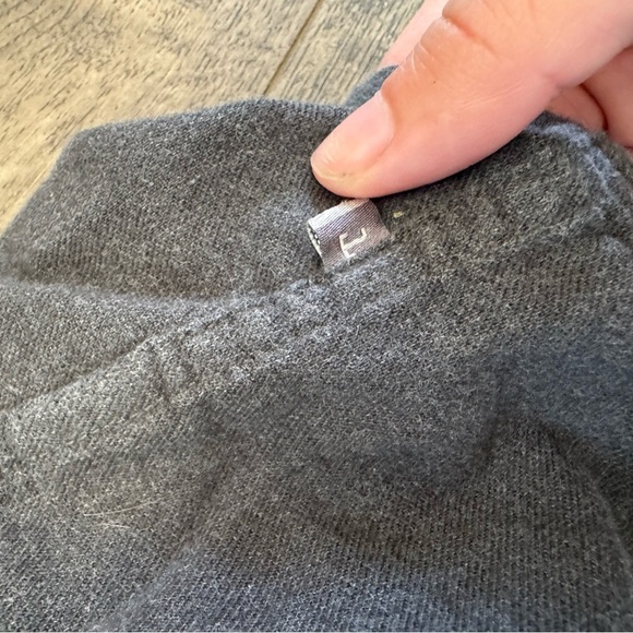 Toad & Co Flannagen Organic Cotton Flannel Button Down- Heather Grey- Large - Picture 7 of 10